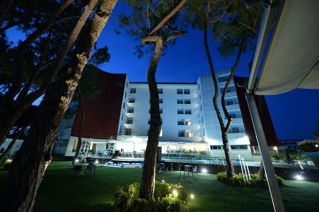 Giulivo Hotel & Village Baia Domizia Zewnętrze zdjęcie